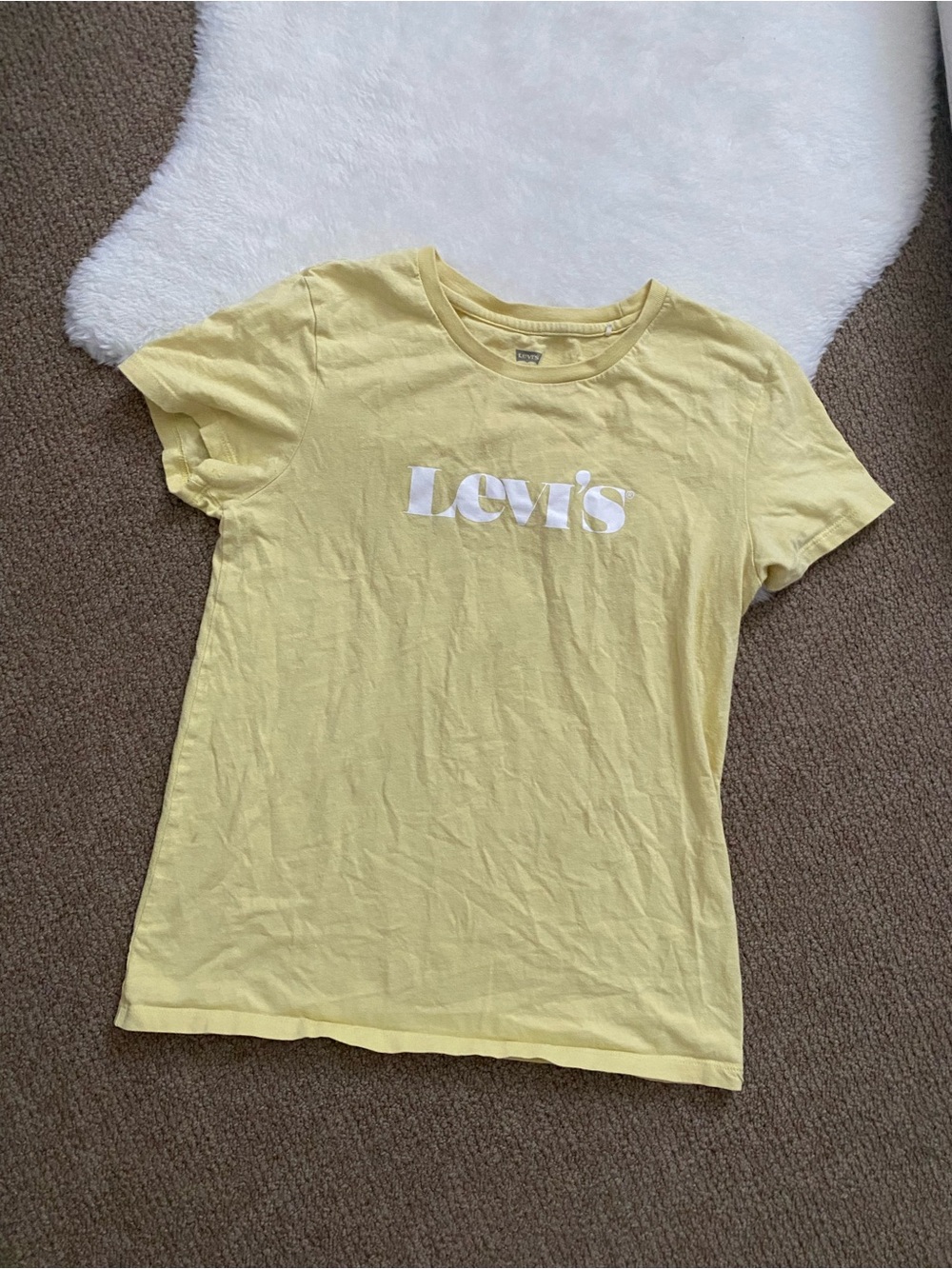 Levi's Pale Yellow Logo Short Sleeve Tee
